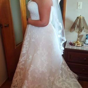 Size 16 A-line Wedding Dress